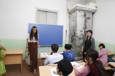 Вице-президент Фонда Гейдара Алиева Лейла Алиева посетила школу для детей с ограниченными возможностями здоровья (ФОТО)