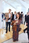 В Баку открылась выставка Вугара Мурадова "Сходства", посвященная ковровому искусству (ФОТО)
