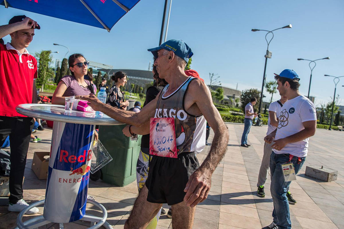В Баку определились победители забега Wings for Life в формате App Run (ФОТО)
