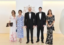 Президент Ильхам Алиев и его супруга приняли участие в торжественной церемонии, посвященной 94-й годовщине со дня рождения общенационального лидера и 13-летию деятельности Фонда Гейдара Алиева (ФОТО)