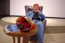 Азербайджанский писатель отметил фантастический творческий юбилей (ФОТО)