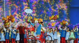 Феерическое открытие  Исламиады  в Баку, или Волшебное путешествие Мины с воздушным змеем (ФОТО)