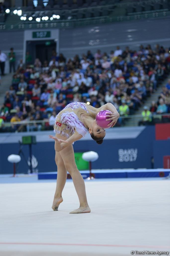 Finals in rhythmic gymnastics start at Baku 2017 (PHOTO)