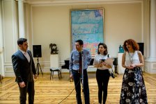 В Баку состоялась презентация проекта ART Rising в поддержку художников (ФОТО)