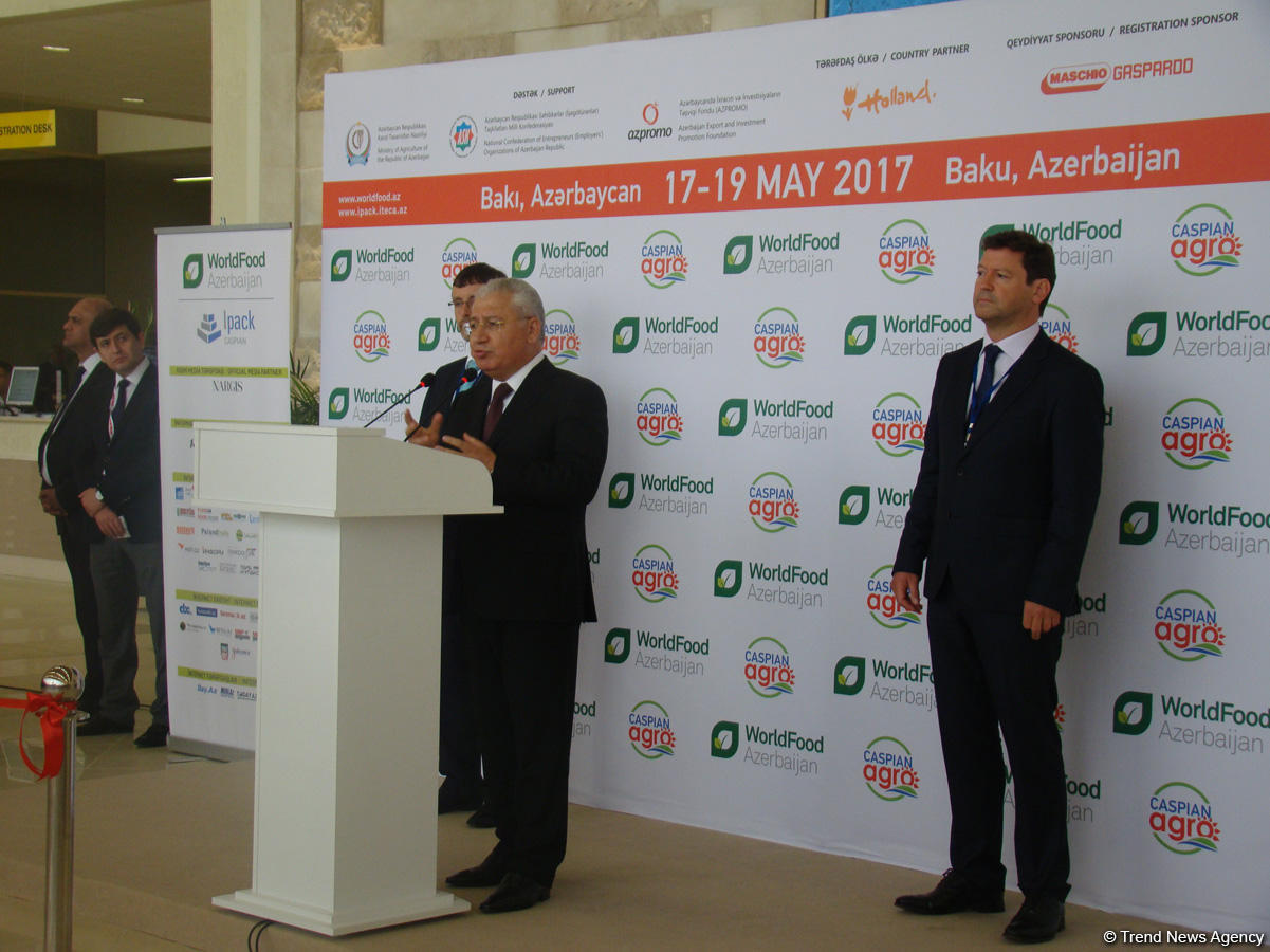 Азербайджан увеличил экспорт агропродуции на 44% - министр (ФОТО)