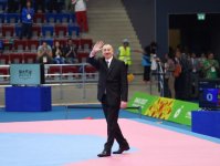 Президент Азербайджана Ильхам Алиев наградил победителей соревнований по тхэквондо Исламиады в Баку (ФОТО) (ВИДЕО)