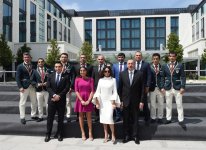 Президент Ильхам Алиев и Первая леди Мехрибан Алиева приняли участие во встрече с победителями IV Игр исламской солидарности, тренерами и представителями спортивной общественности (ФОТО)