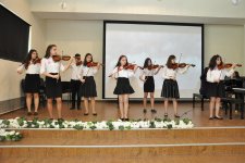 Музыка в жизни азербайджанских детей - первые аплодисменты (ФОТО)