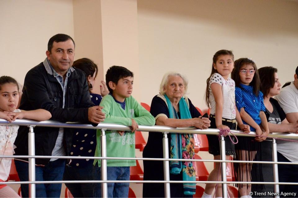 В Кюрдамире проходит III Кубок города по художественной гимнастике (ФОТО)