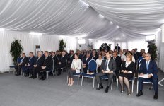 Первый вице-президент Азербайджана Мехрибан Алиева приняла участие в церемонии закладки в Баку фундамента жилого комплекса для семей вынужденных переселенцев (ФОТО) (версия 4)