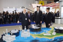 Президент Ильхам Алиев и Первая леди Мехрибан Алиева приняли участие в открытии ХХIV Международной выставки и конференции "Нефть и газ Каспия-2017" (ФОТО)