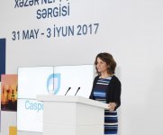 Президент Ильхам Алиев и Первая леди Мехрибан Алиева приняли участие в открытии ХХIV Международной выставки и конференции "Нефть и газ Каспия-2017" (ФОТО)