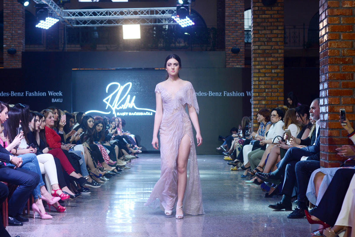 Ретро-очарование Mercedes Benz Fashion Week в Баку (ФОТО)