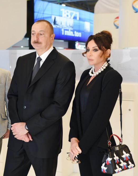 Президент Ильхам Алиев и Первая леди Мехрибан Алиева приняли участие в открытии ХХIV Международной выставки и конференции "Нефть и газ Каспия-2017" (ФОТО)