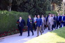 В Баку прошла международная конференция, посвященная 90-летнему юбилею академика Мирмамеда Джавадзаде (ФОТО)