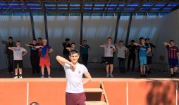 Российские дети приготовили азербайджанский  "Гранатовый браслет" (ФОТО)