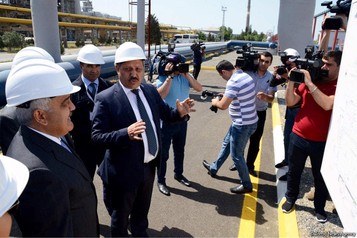SOCAR ввела в эксплуатацию новую установку на Бакинском НПЗ имени Гейдара Алиева (ФОТО)