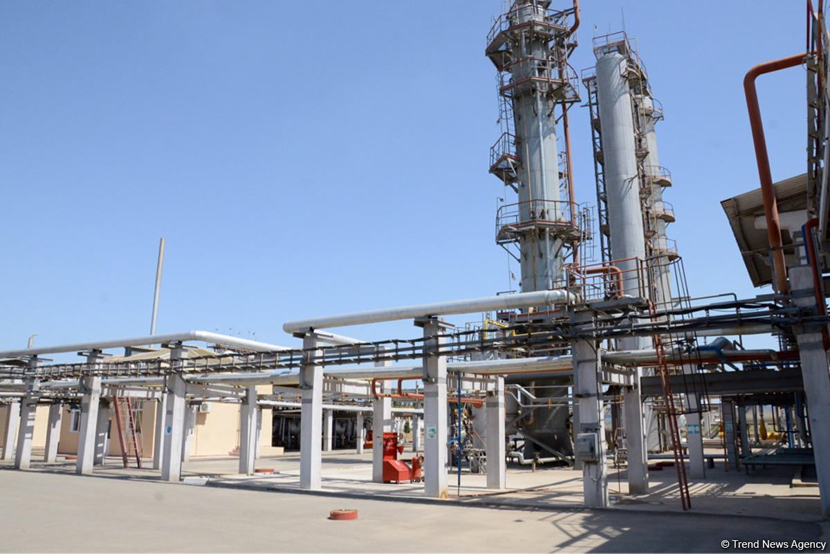 SOCAR ввела в эксплуатацию новую установку на Бакинском НПЗ имени Гейдара Алиева (ФОТО)
