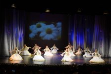 Танцуют все! Яркий концерт в Баку (ФОТО)