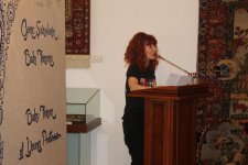 В Баку проходит Международный форум поэтесс, посвященный Хуршидбану Натаван (ФОТО)