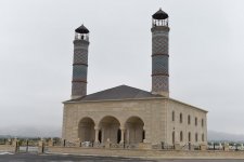 Президент Ильхам Алиев ознакомился с условиями, созданными в мечети в Джоджуг Мерджанлы (ФОТО)