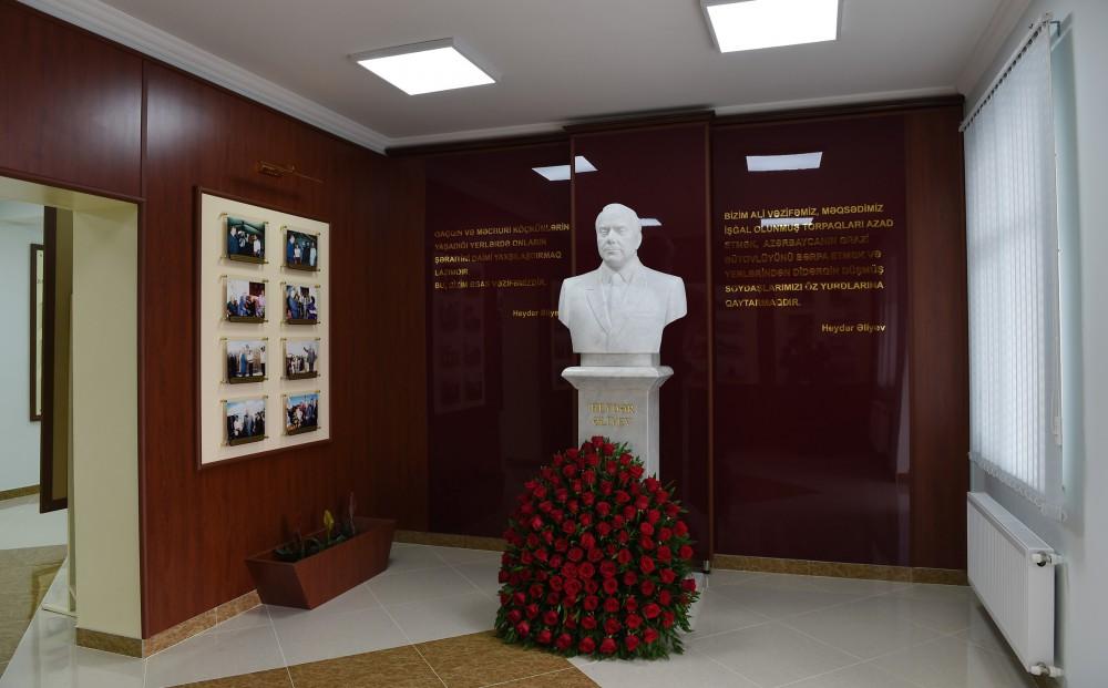 Президент Ильхам Алиев ознакомился с новой школой в Джоджуг Мерджанлы (ФОТО)