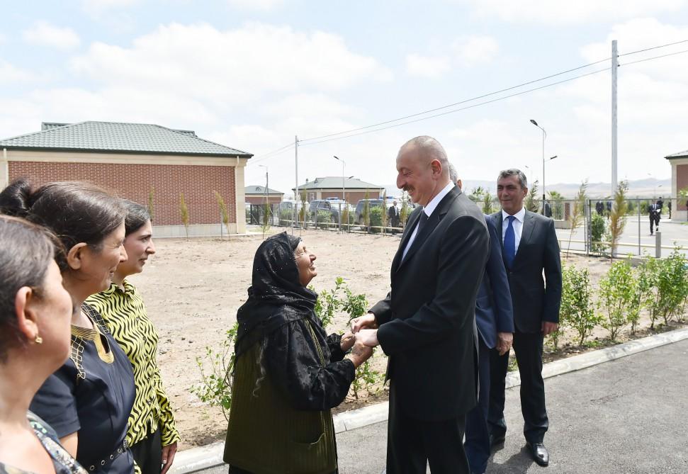 Ilham Aliyev views reconstruction work in Jojug Marjanli village (PHOTO)