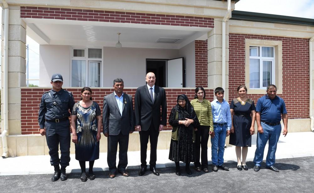Ilham Aliyev views reconstruction work in Jojug Marjanli village (PHOTO)