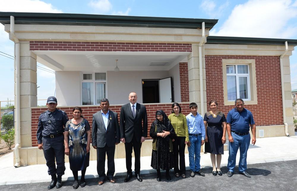 Ilham Aliyev views reconstruction work in Jojug Marjanli village (PHOTO)