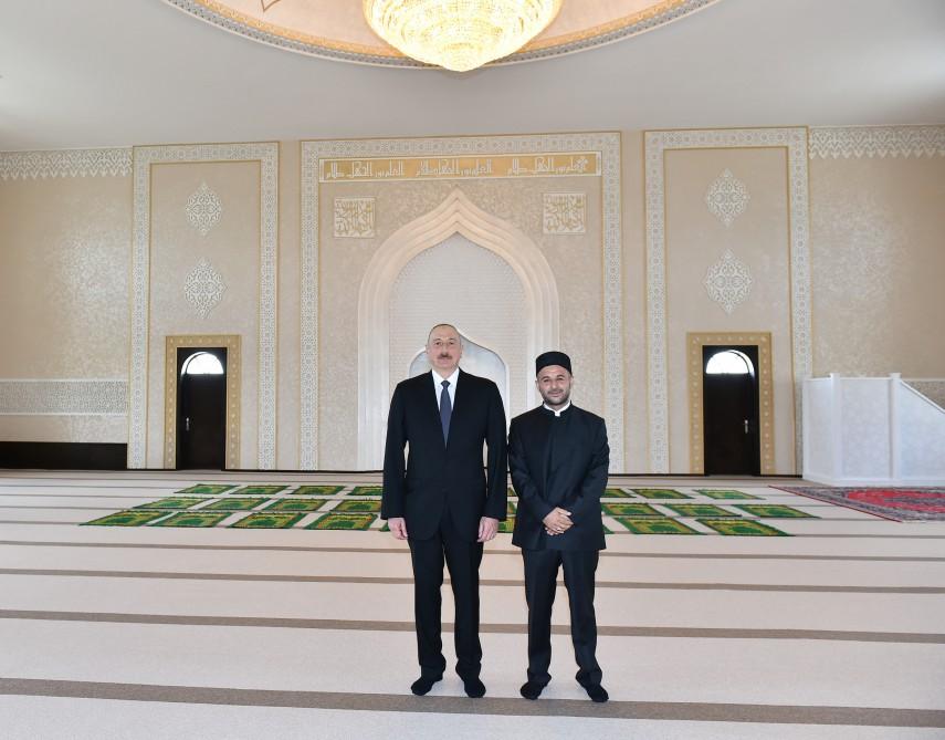 Ilham Aliyev views reconstruction work in Jojug Marjanli village (PHOTO)
