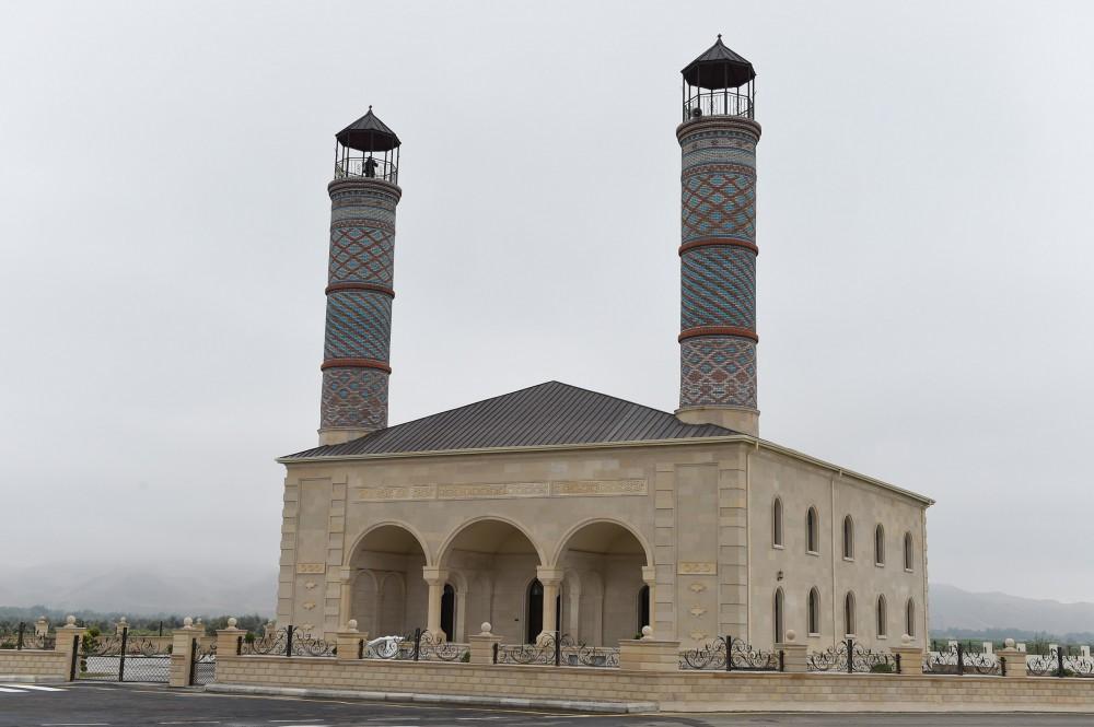 Ilham Aliyev views reconstruction work in Jojug Marjanli village (PHOTO)