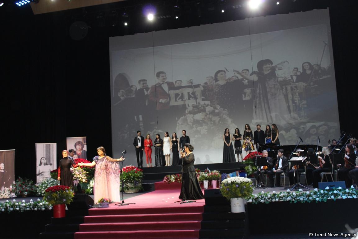 Фидан и Хураман Гасымовы: две сестры, две жемчужины, две легенды (ФОТО)