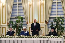 Ilham Aliyev attends Iftar ceremony on occasion of Ramadan