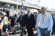Президент Ильхам Алиев и его супруга наблюдали за соревнованиями в рамках Гран-при Азербайджана Формулы 1 (ФОТО)