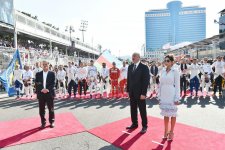 Президент Ильхам Алиев и его супруга наблюдали за соревнованиями в рамках Гран-при Азербайджана Формулы 1 (ФОТО)