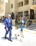 Первый вице-президент Азербайджана Мехрибан Алиева приняла участие в церемонии выдачи новых квартир семьям вынужденных переселенцев (ФОТО) (версия 3)