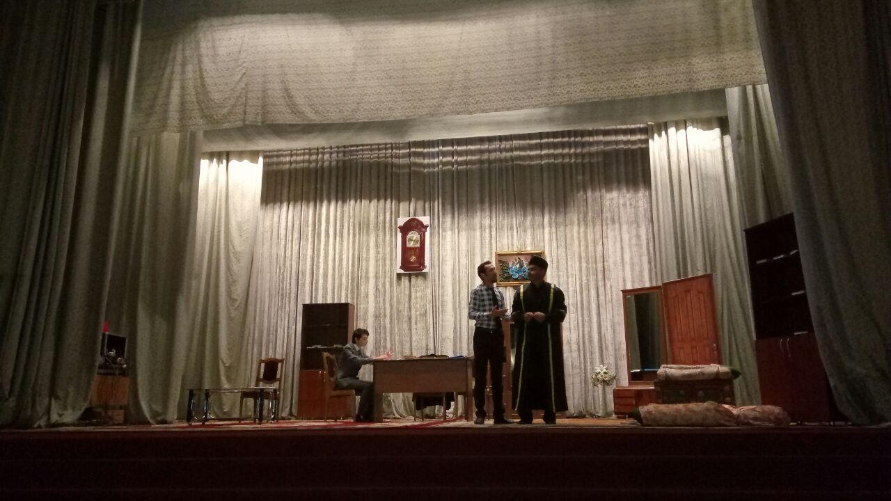 "Книга моей матери" на театральной сцене