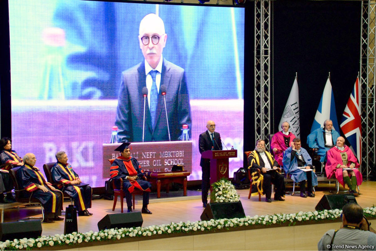First graduation ceremony at Baku Higher Oil School (PHOTO)