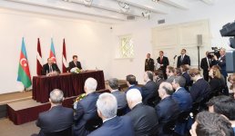 Президенты Азербайджана и Латвии выступили с заявлениями для печати (ФОТО)