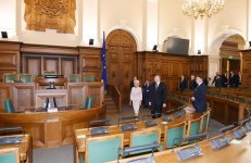 Президент Ильхам Алиев встретился в Риге с председателем Сейма Латвии (ФОТО) (версия 2)