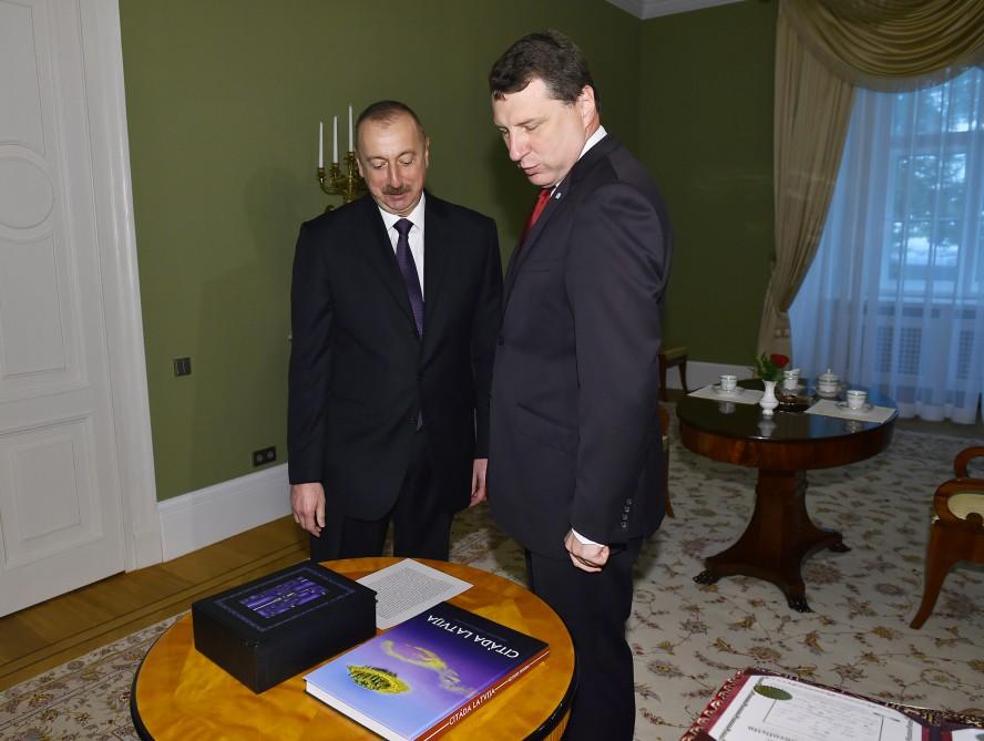 В Риге состоялась церемония официальной встречи Президента Азербайджана Ильхама Алиева (ФОТО)