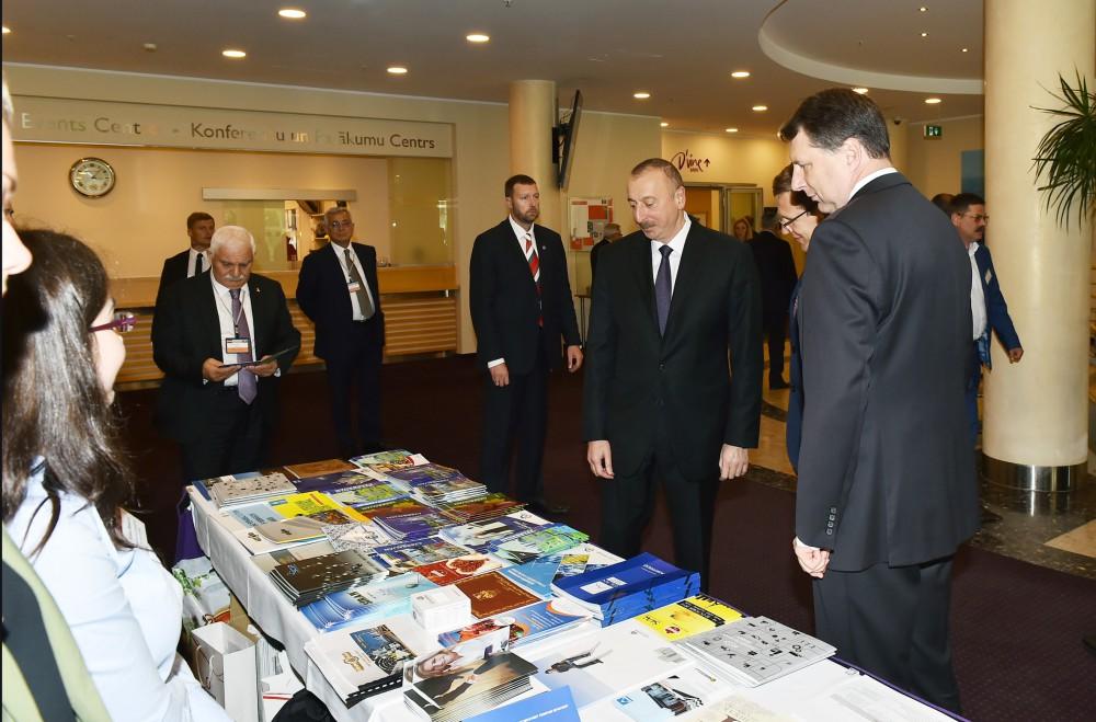Президент Ильхам Алиев принял участие в азербайджано-латвийском форуме в Риге (ФОТО) (версия 2)