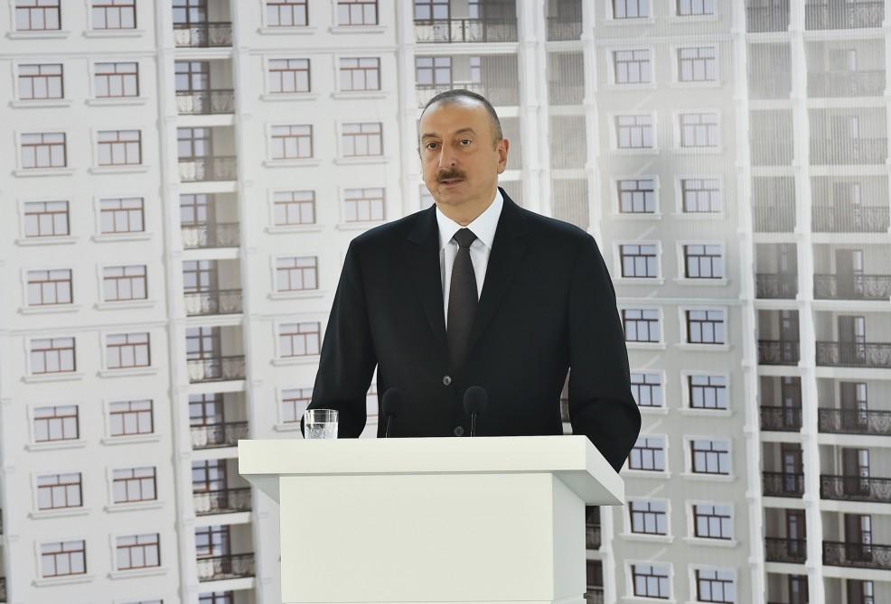 Президент Ильхам Алиев: Сильный Азербайджан нельзя сравнивать с экономически слабой, нищей, живущей на иностранные пособия Арменией