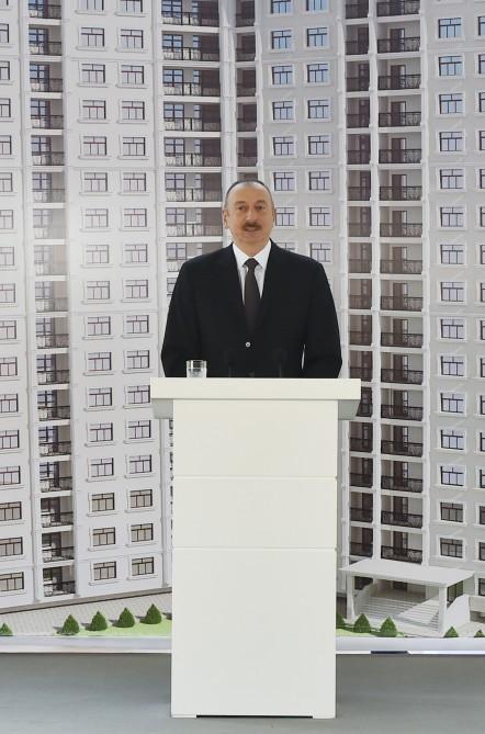 Исторический день в национальной прессе Азербайджана (ФОТО)