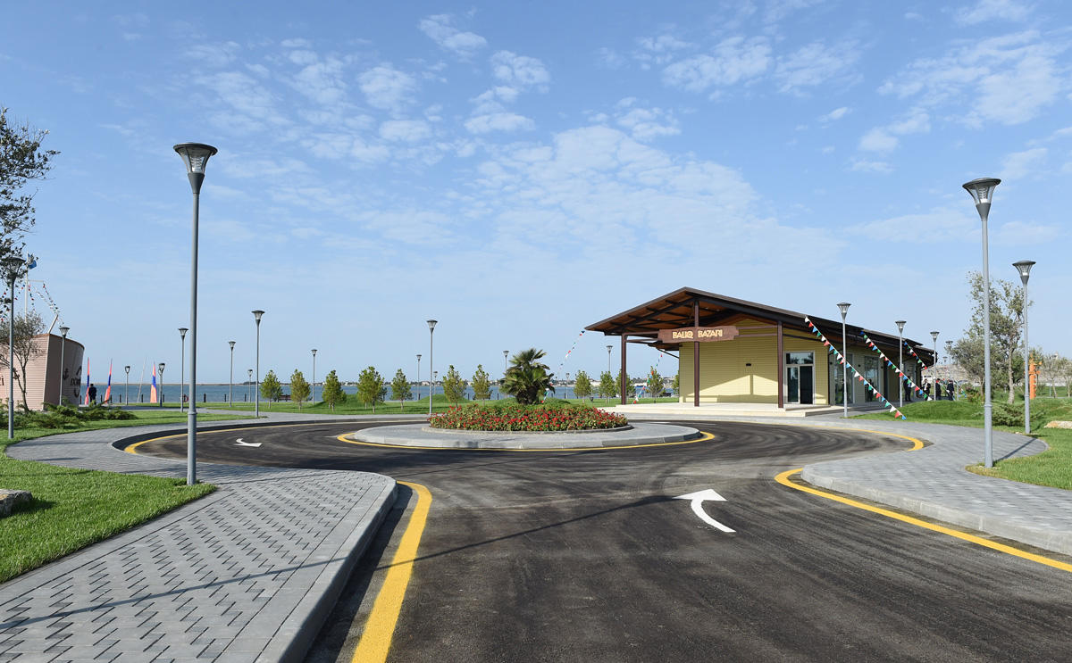 Ilham Aliyev views Narakand complex in Pirallahi district of Baku (PHOTO)