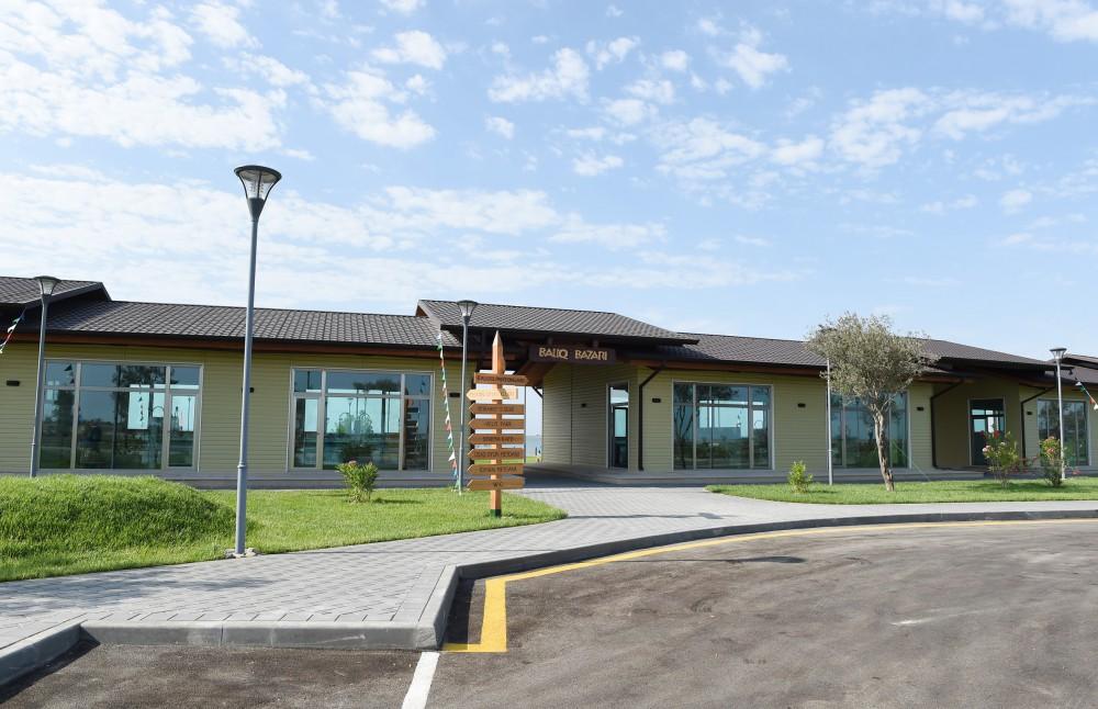 Ilham Aliyev views Narakand complex in Pirallahi district of Baku (PHOTO)