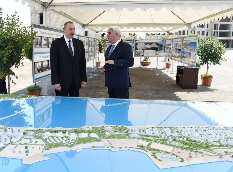 President Aliyev views plans of work to be done in Pirallahi (PHOTO)