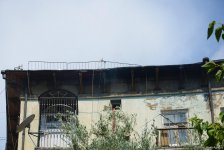 Пожар в здании в центре Баку потушен (ФОТО/ВИДЕО)