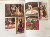 Вышла в свет книга  Гюльнары Халиловой "Традиции одежды  азербайджанских музыкальных групп" (ФОТО)