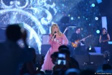 Алла Пугачева вернулась на сцену - фантастический вечер на фестивале "ЖАРА"  в Баку (ФОТО)